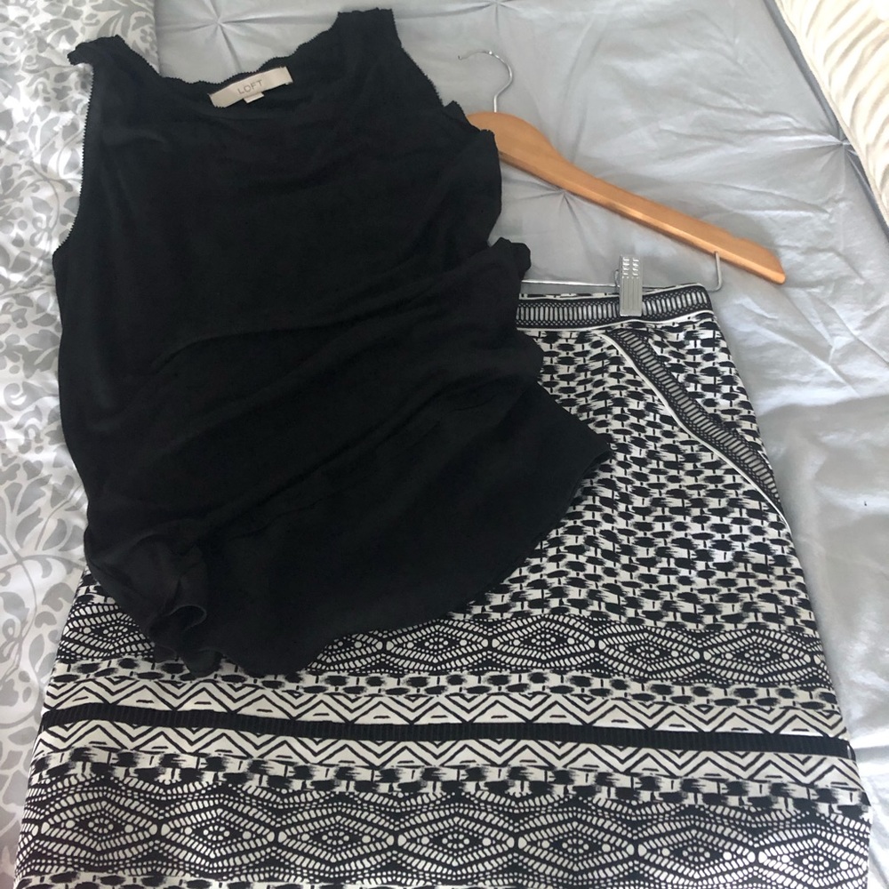 WHBM size 2 black and white skirt